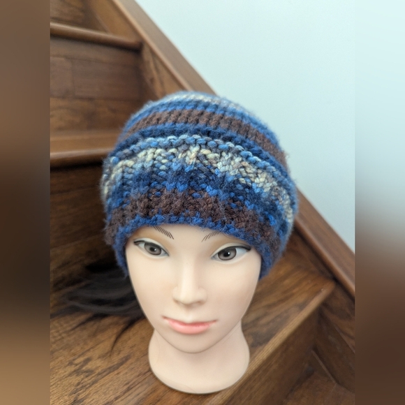Hand Knit Pony Tail Hat Blue Purple Brown Wool Blend ADULT OS New - Picture 2 of 5